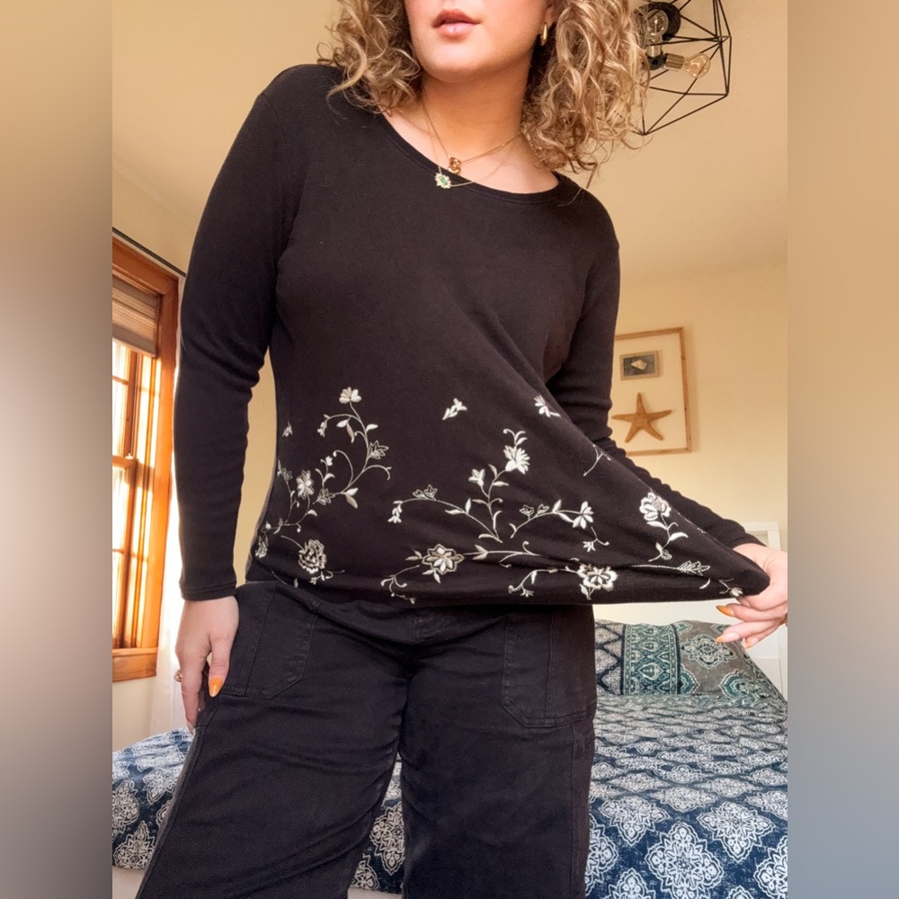 Classic Elements Black Floral Long Sleeve Top